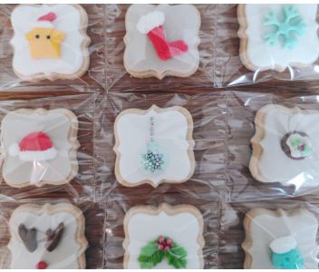 Advent Calendar - 24 Mini Butter Biscuits with fondant icing