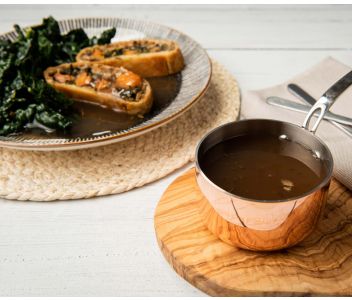 Bay's Kitchen Vegetable Gravy with Thyme & Chives