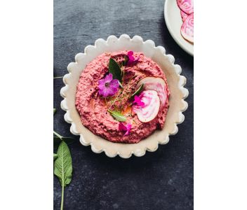 ChicP Beetroot & Horseradish Hummus