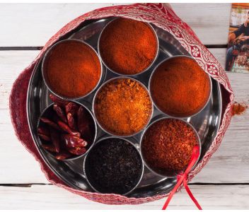 INTERNATIONAL CHILLI COLLECTION WITH SARI WRAP | 7 CHILLIES 