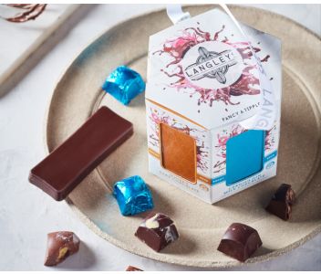 'Fancy a Tipple' Chocolate Carousel