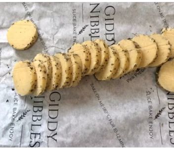 Giddy Nibbles Bake-at-Home Cheese Biscuits: Old Winchester & Oregano and Harissa & Chilli