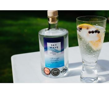 Sky Wave London Dry Gin Navy Strength (57% ABV) [200ml]