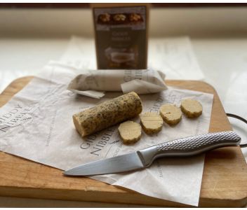 Giddy Nibbles Bake-at-Home Cheese Biscuits: Old Winchester & Oregano and Harissa & Chilli