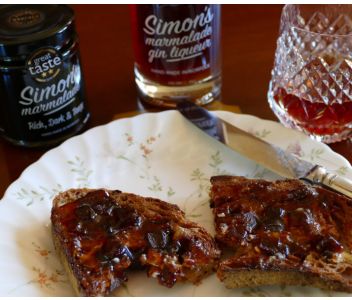 Simon's Hamper No. 1 - marmalade, marmalade gin liqueur & shortbread