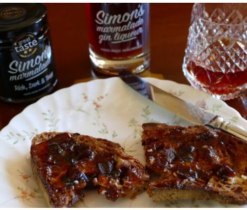 Simon's Hamper No. 2 - marmalade, marmalade gin liqueur & marmalade shortbread