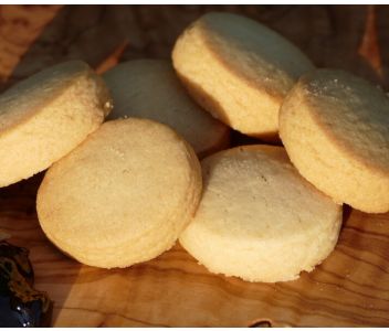 Simon's Hamper No. 2 - marmalade, marmalade gin liqueur & marmalade shortbread