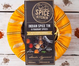 INDIAN SPICE TIN WITH SARI WRAP | 9 SPICES | GIFT OF THE YEAR WINNER