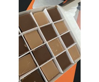 Handmade Vegan Vanilla & Chocolate Fudge Gift Box