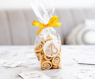 Cinnamon Swirl Biscuits Gift Bag