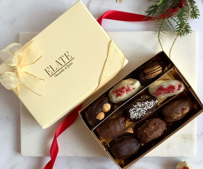 Chocolate Dates The love Gift Box