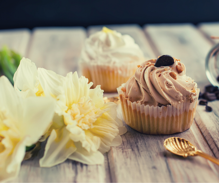 Mother's Day treat cup cake flowers
