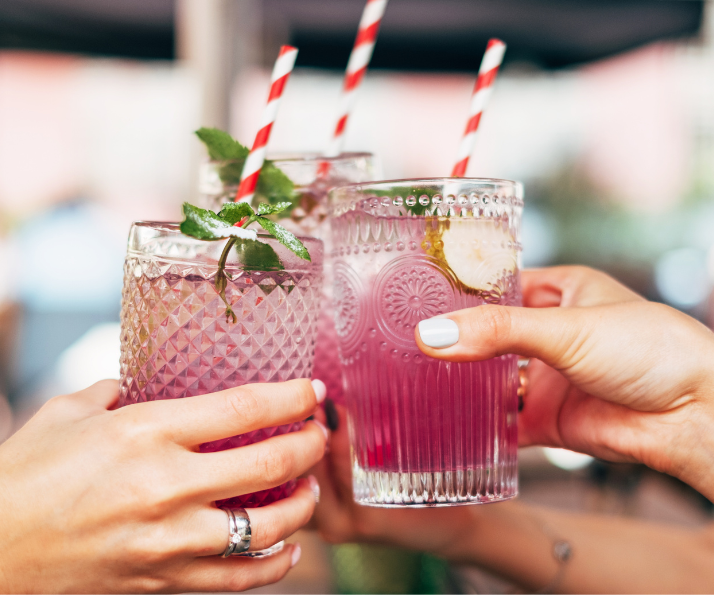 Embrace the Delightful World of Low-Alcohol and Alcohol-Free Summer Drinks